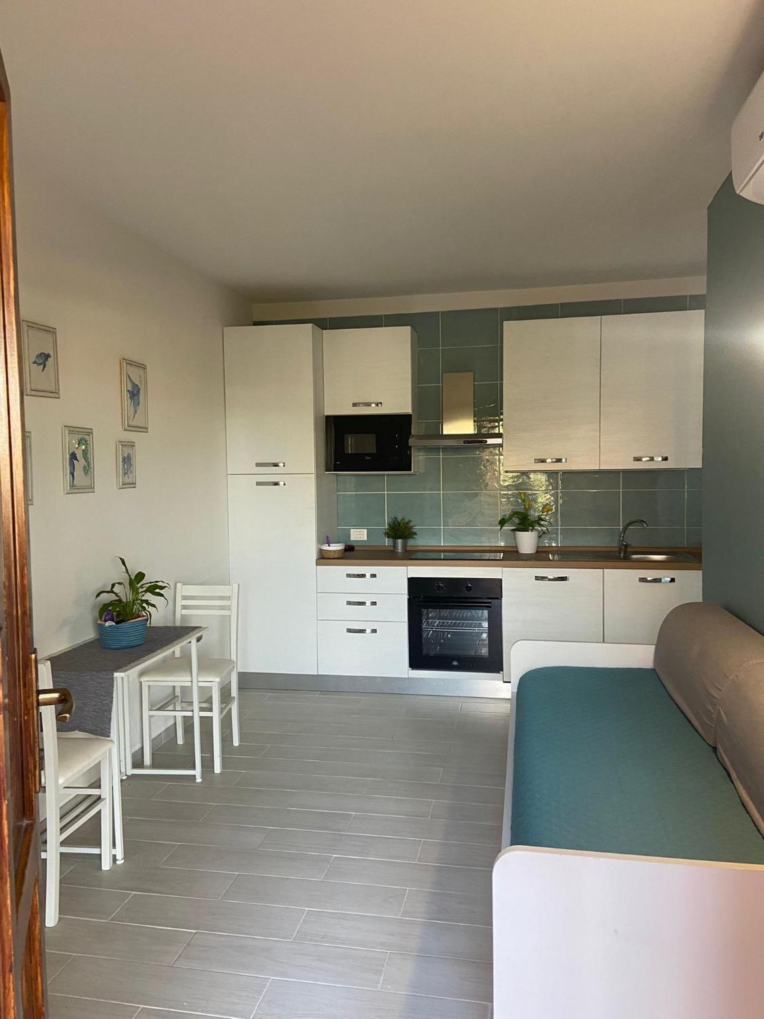 Casa Smeralda: Con Giardino E Vicino Al Mare Punta Molara Esterno foto