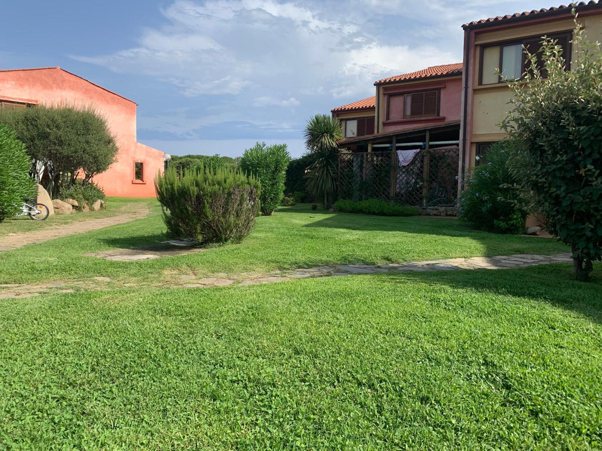 Casa Smeralda: Con Giardino E Vicino Al Mare Punta Molara Esterno foto